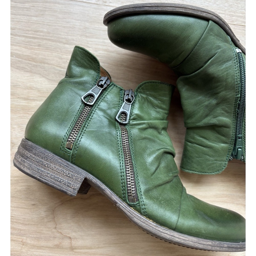 Miz Mooz Logic Rouched Green Leather Ankle Boots Zipper Size 6 Moto Urban Casual - Picture 2 of 9